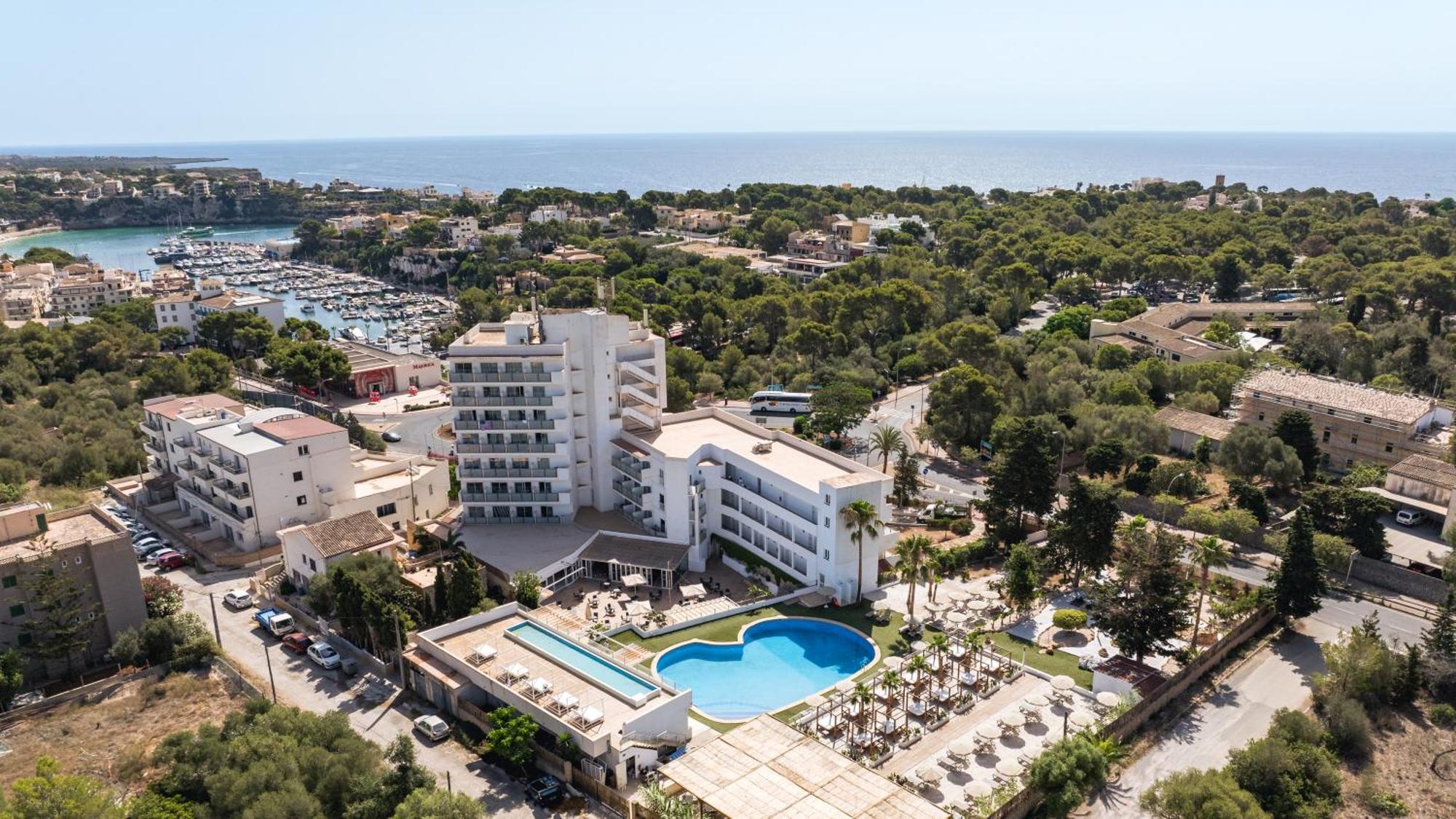 Hotel Ankaa - Adults Only Porto Cristo Ngoại thất bức ảnh
