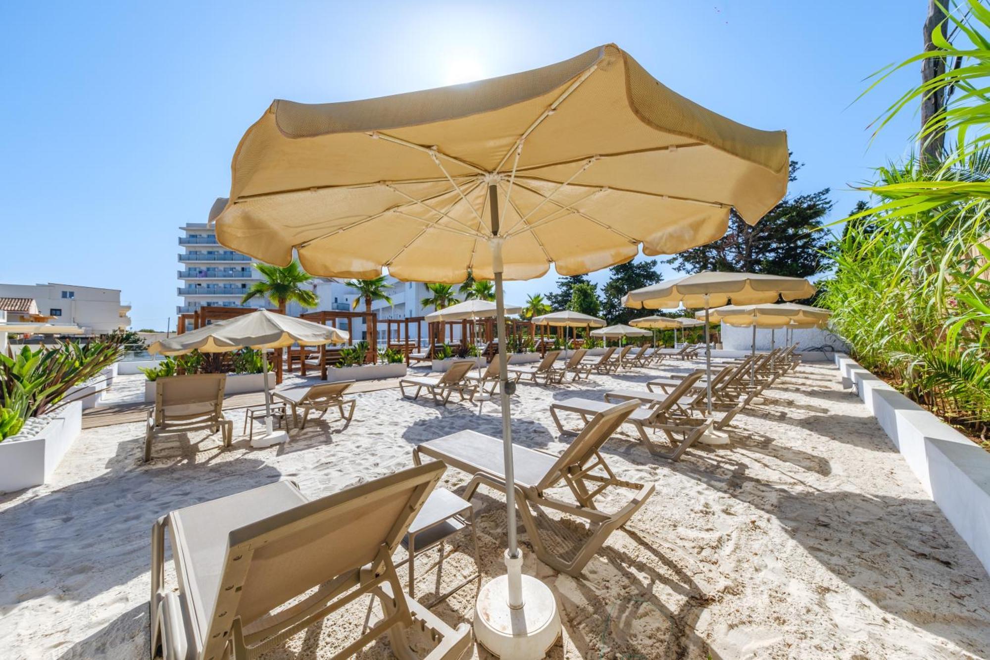 Hotel Ankaa - Adults Only Porto Cristo Ngoại thất bức ảnh