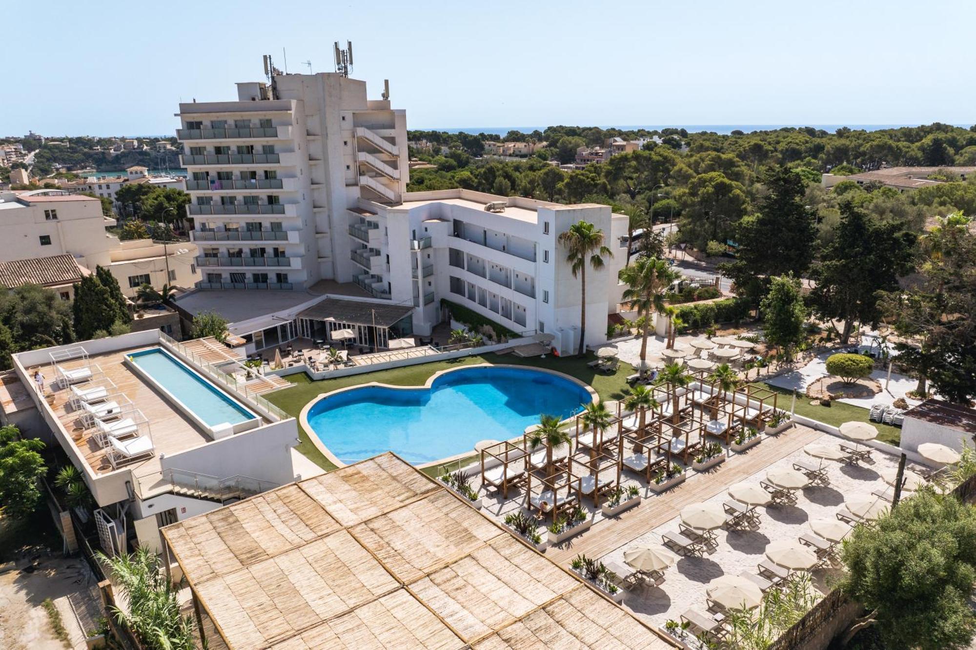 Hotel Ankaa - Adults Only Porto Cristo Ngoại thất bức ảnh