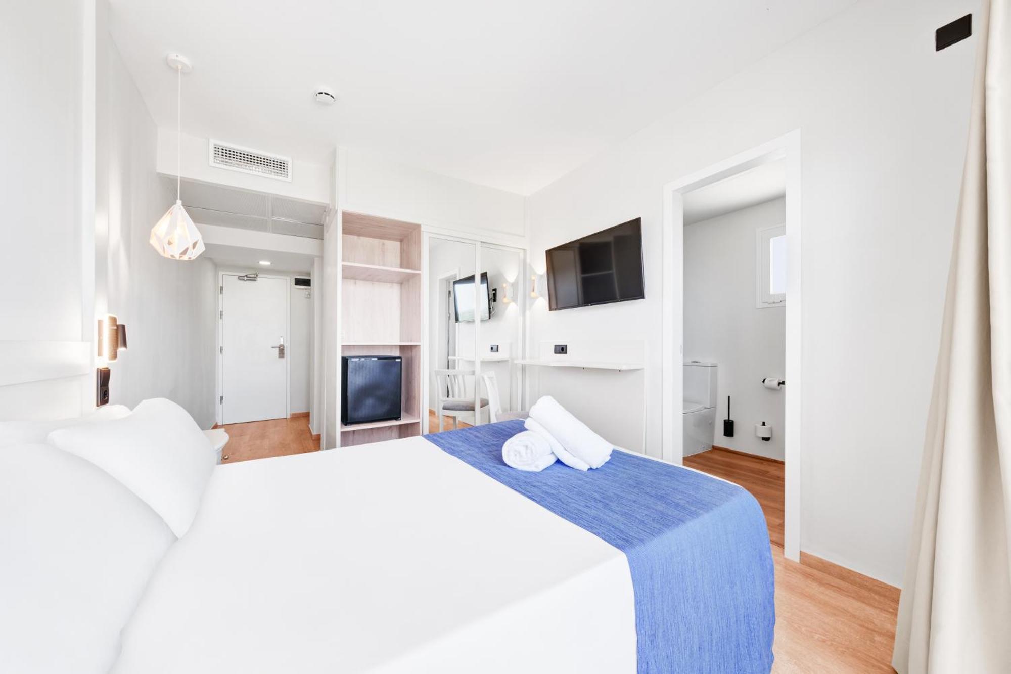 Hotel Ankaa - Adults Only Porto Cristo Phòng bức ảnh