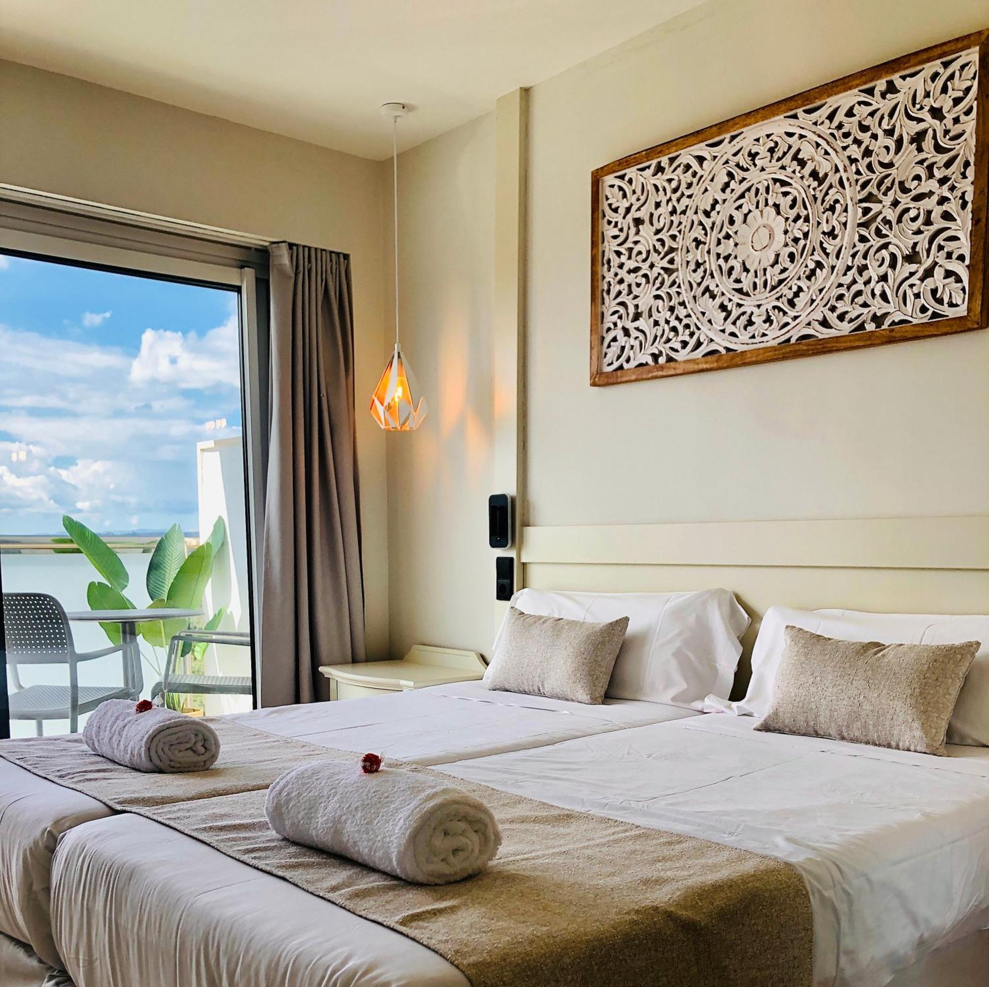 Hotel Ankaa - Adults Only Porto Cristo Ngoại thất bức ảnh